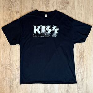 KISS Band T-Shirt Metal Logo Black XL Rock Music Fruit Of The Loom Tee
